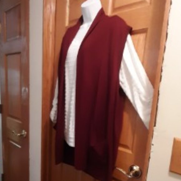 Blouse and Cardigan - Picture 2 of 7